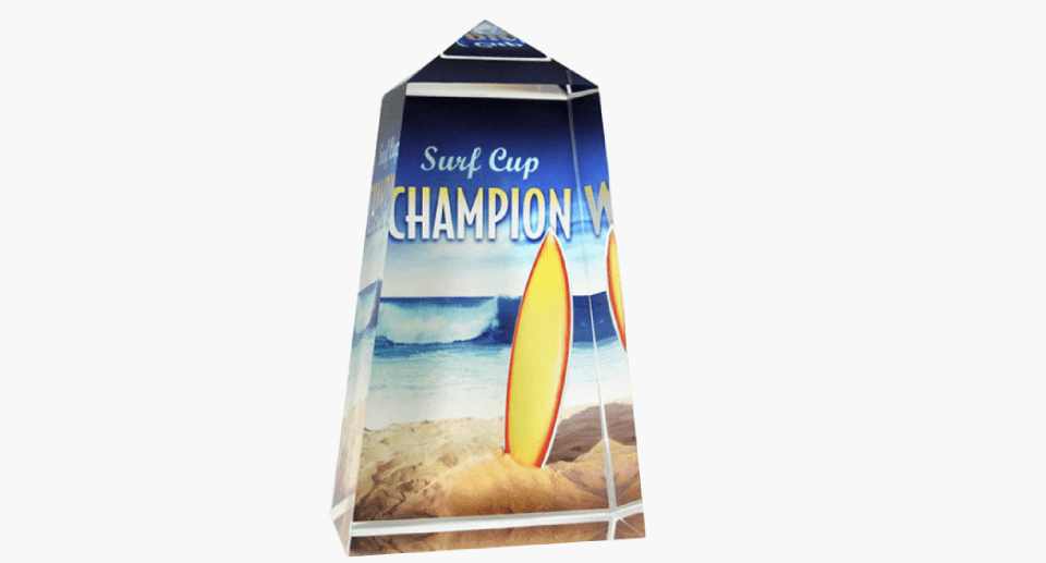 在獎杯表面直接打印全彩圖案